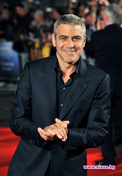 Клуни се захваща с революцията в Куба 