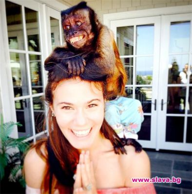 Щерката на Дарина си взе маймунка