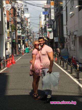 Бритни отмаря в Япония с младото си гадже