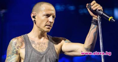 Linkin Park почитат Честър Бенингтън с фенове