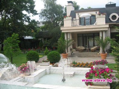 Къщата на Наско Сираков - най-скъпият и непродаваем имот в София 