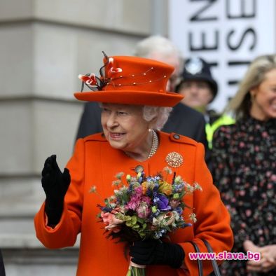 Кралицата наближава 93 години с чаша шампанско на ден