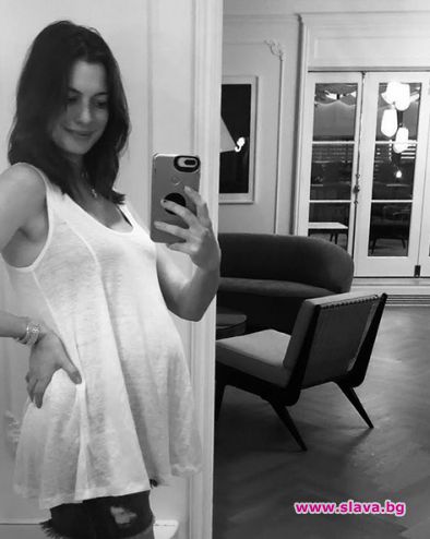 Ан Хатауей е бременна с второто си дете