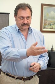 Д-р Евгений Желев: доброто здравеопазване идва след ефективно финансиране и строг контрол.