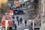 Сграда затрупа двама мъже, единият загина