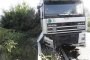 ТИР блокира главен път Е-79, шофьорът заспал