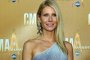 Гуинет Полтроу във Versace на дебюта си като кънтри певица
