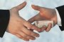 Изследване: 76% от българските политици са корумпирани