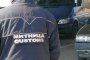   Подхвърили $20, за да пипнат митничарите