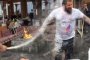 Синът на Цоло Вутов лее шампанско за 40 000 евро и дъни Шушана в Алпите
