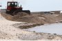Тежка техника на плажа в Каварна, сигнализират граждани