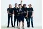 AC/DC разбиха музикалните класации
