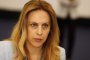 Марияна Николова иска служителите по морето и летищата да бъдат ваксинирани до лятото