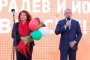   Десетки хиляди от ГЕРБ и ДПС са гласували за Радев: Обединител ли е? (Данни)
