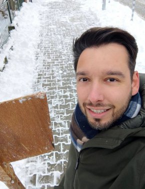  Борис Бонев рине сняг