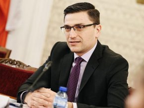 Зам.-председателят на Комисията по бюджет и финанси