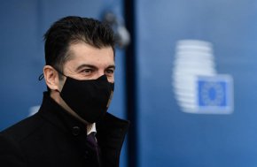 Петков е на среща с лидерите на ЕС и партньорите от НАТО в Брюксел