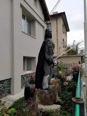 Тя се намира в Самоков