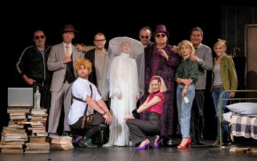 Той е един от главните герои в пиесата на Елин Рахнев Веселата карета, чиято премиера е тази вечер в Столичния куклен театър