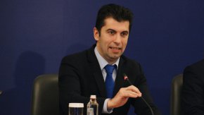 
След края на неформалния Европейски съвет, който се провежда във Франция, по-късно днес министър-председателят Кирил Петков заминава за Турция