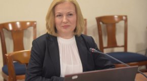 Йорданова уточни, че в момента контактните точки от страна на изпълнителната власт са МВР, НАП и Агенция Митници.