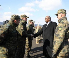 Евентуалното решение за военна подкрепа за Украйна би минало през парламента, каза Петков