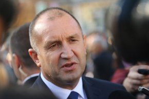  Румен Радев в отговор на въпрос за първите 100 дни дни на кабинета Петков