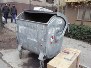 Трупът на детето е транспортиран в Съдебна медицина за аутопсия