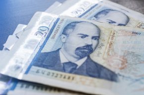 
Министърът на финансите Асен Василев и министърът на труда и социалната политика Георги Гьоков да подготвят великденски пакет за подкрепа за най-нуждаещите се българи