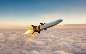 CNN ракетата е била изстреляна от бомбардировач B-52 край западното крайбрежие и се е движила на височина от 20 000 м в продължение на повече от 480 км