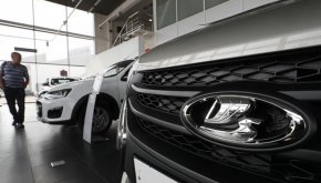 От няколко години световната автомобилна индустрия се сблъсква със затруднения във веригата за доставки на полупроводници, а сега Lada се сблъсква и с проблема със санкциите