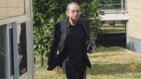 Петьо Еврото и Любена Петрова са в развод и прехвърлят скъпи имоти на фирма на финансиста Емил Хърсев. Той твърди, че това било по договор за доверително управление. Но многомилионните сделки пораждат съмнение за пране на пари