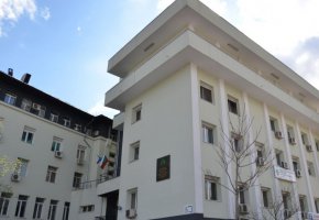 От екипа на болницата се обръщат към здравния министър Асена Сербезова с три въпроса