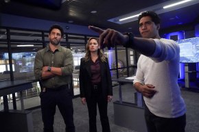 
Най-успешният тв сериал в света продължава по изкусителните брегове на щата Алоха с Военни престъпления: Хавай.
