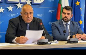  

По думите му са си гласували ваканция, и не са включили нито офшорките, нито Украйна, а са отишли да си почиват
