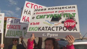 По последна информация концесионните договори на кариерата са изтекли и тя не би трябвало да работи, но тук са забелязани отново камиони, които извозват инертни материали