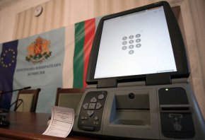 
В очакване на предсрочни избори наесен, политическите партии поръчват истински социологически проучвания, които – нали растем по свобода на словото, не се публикуват