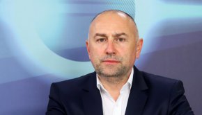 Липсват достатъчно изчисления за мерките, които правителството предложи за справяне с инфлацията”, заяви пред журналисти депутатът от Има ИТН и шеф на бюджетната комисия в парламента Любомир Каримански
