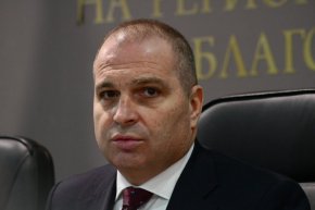 Днес от бранша за пореден път предложиха на министър Караджов отлагане на новите такси и обхват на тол системата до края на годината
