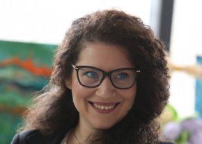 Преди месеци Калина Константинова е сезирала финансовия министър да упражни правомощията си по възлагане на спешна проверка, която Агенция за държавна финансова инспекция (АДФИ) да извърши относно финансовото състояние на дружеството за последните две години