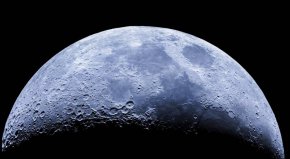 
През април президентът на Русия Владимир Путин подчерта важността на продължаването на лунната програма на страната