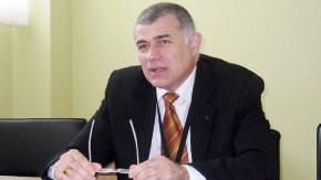 "През миналия отоплителен сезон целеви помощи за отопление са получили 261 000 лица и семейства, като изплатената сума за тях беше близо 136 млн. лева, каза министърът