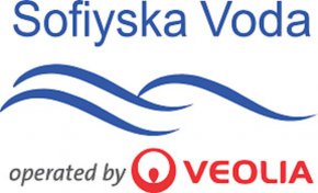 
„Софийска вода“ ще извърши строително-монтажни работи на 8 юни 2022 г. (сряда) на кръстовището на ул. „Кап. Димитър Списаревски“ и ул. „5015“. Ще бъдат подменени два спирателни крана с диаметър 800 мм и два с диаметър 600 мм, с което ще се подобри значително управлението на водоснабдителната система и ще се ограничат засегнатите домакинства при необходимост от бъдещи прекъсвания на водоподаването. Реконструкцията налага временно спиране на водоподаването част от общините „Слатина“ и „Искър“. 

В интервала от 09:00 часа на 8 юни до 01:00 часа на 09 юни 2022 г. без вода ще бъдат клиентите в района на:

Община „Слатина“- ж.к. „Христо Смирненски“, СПЗ „Слатина“
Община „Искър“- ж.к. „Дружба“ 1 в района между бул. „Проф. Цветан Лазаров“, ул. 5027, бул. „Асен Йорданов“, бул. „Христофор Колумб“, ж.п. линия София – Пловдив, ул. 5016, ул. 5027, ул. „Ген. Стоян Стоянов“, ул. 5015 и бул. „Проф. Цветан Лазаров“ от ул. „Обиколна“ до бул. „Христофор Колумб“.

Ще бъдат осигурени водоноски след 16:00 часа на 08 юни на адрес: ж.к. „Христо Смирненски“ на ул. „Слатинска“ до пазара и ж.к. „Дружба“ 1 до бл. 114.

Информация за спирането потребителите могат да следят на Виртуалния информационен център на дружеството - https://sofiyskavoda.bg/water-stops . Клиентите могат и безплатно да се абонират за СМС известяване за предстоящи планирани или аварийни прекъсвания на водоснабдяването или да използват новото мобилно приложение на "Софийска вода" - „Моята вода“  в Google Play и в App Store.


„Софийска вода“ ще извърши строително-монтажни работи на 8 юни 2022 г. (сряда) на кръстовището на ул. „Кап. Димитър Списаревски“ и ул. „5015“.


 