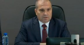Караджов коментира твърденията на "Продължаваме Промяната" и премиера Кирил Петков, който в сряда заяви, че министърът е поискал допълнителни 3,9 млрд. за бюджета на подопечното му ведомство