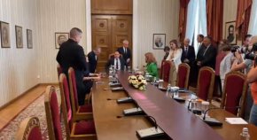 Според Радев сложна ще бъде ситуацията, в която ще се намира парламента идния месец.
