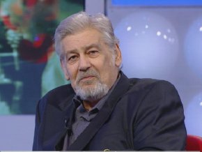 Сингълът ще заживее нов живот с оригиналното изпълнение на Мастъра, а Кристина ще влезе в студио, за да го изпее отново. 