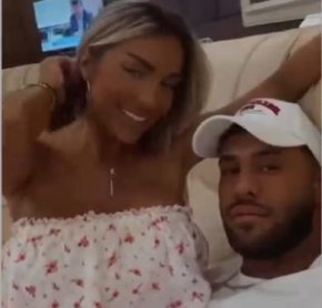 Златка Райкова вече отпраши за любимата си парти дестинация, Миконос