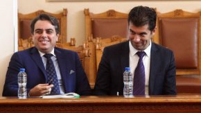 

“С 578 млн. евро ще бъде намалена общата сума на българския план за възстановяване и устойчивост, а причината е, че трябва да бъде актуализиран спрямо реалното отражение на пандемията от COVID-19 върху българската икономика.