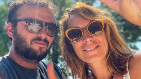 Новината обявиха официално, за да няма спекулации в жълтите сайтове.
 