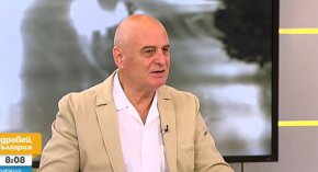 Относно полицайката Симона Радева каза, че е на най-ниското полицейско ниво
